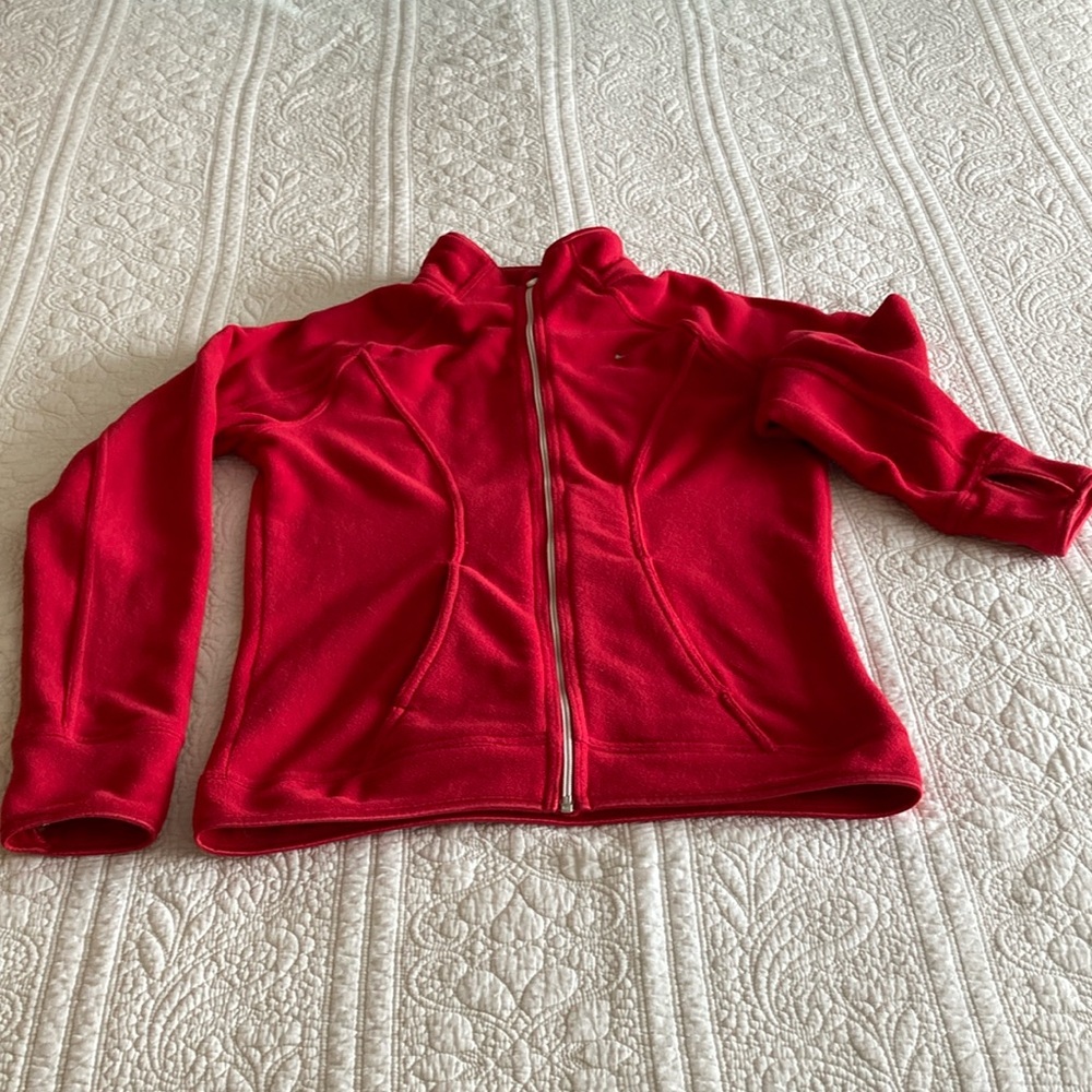 Nike Women's Zip Fleece Red with satin hems Size Medium EUC